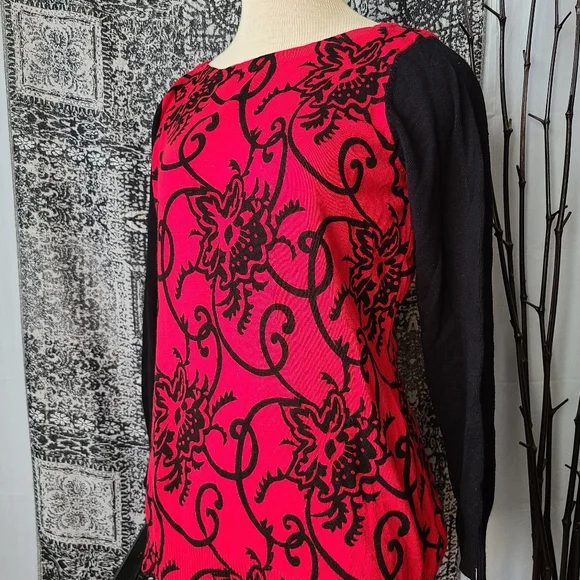 RED...GORGEOUS SWEATER - Picture 1 of 5